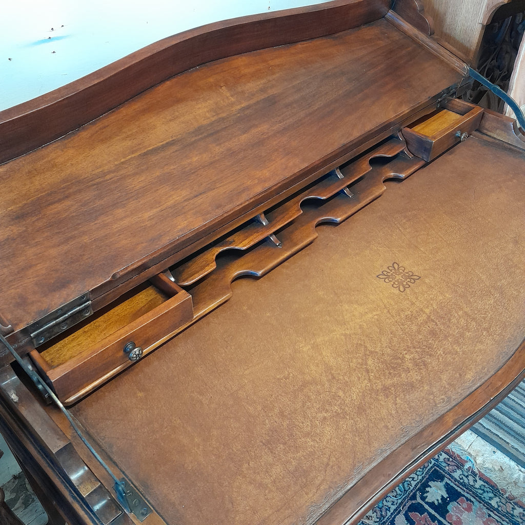 Stunning Antique Hardwood Desk 107cm Wide x 85cm Tall