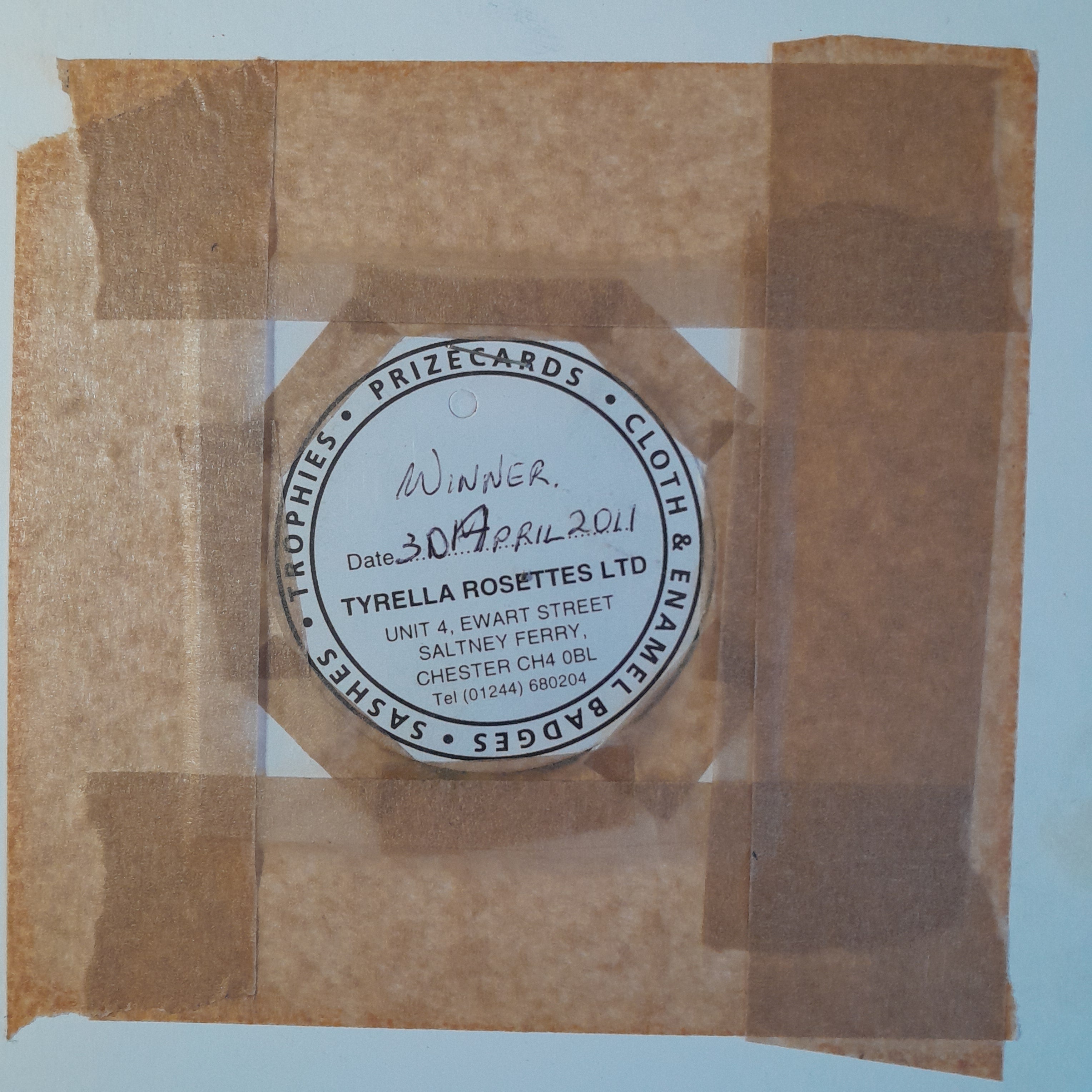 HORSE RACING - 2011 Newmarket QIPCO 2000 GUINEAS Rosette Presented to FRANKEL